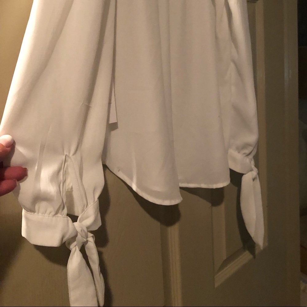 Tops - Picture 2 of 2